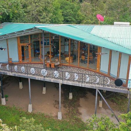 Moon Wonders Vacation House Monteverde Esterno foto